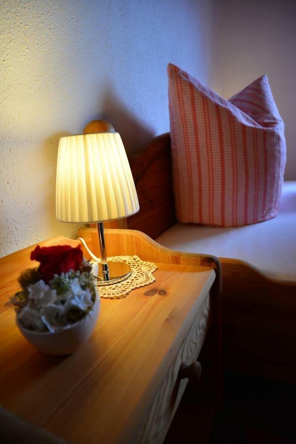 Ferienwohnung Frauenschuh Vorderhornbach エクステリア 写真